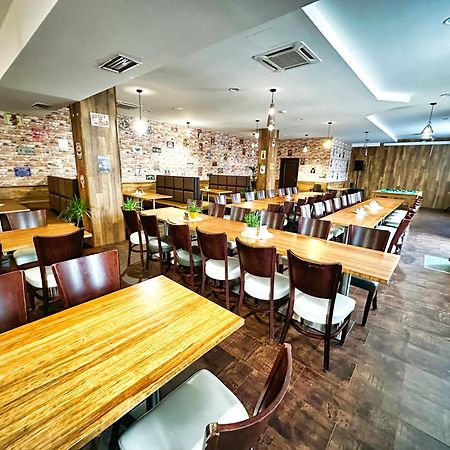 Aparthotel Olympland Трутнов Экстерьер фото